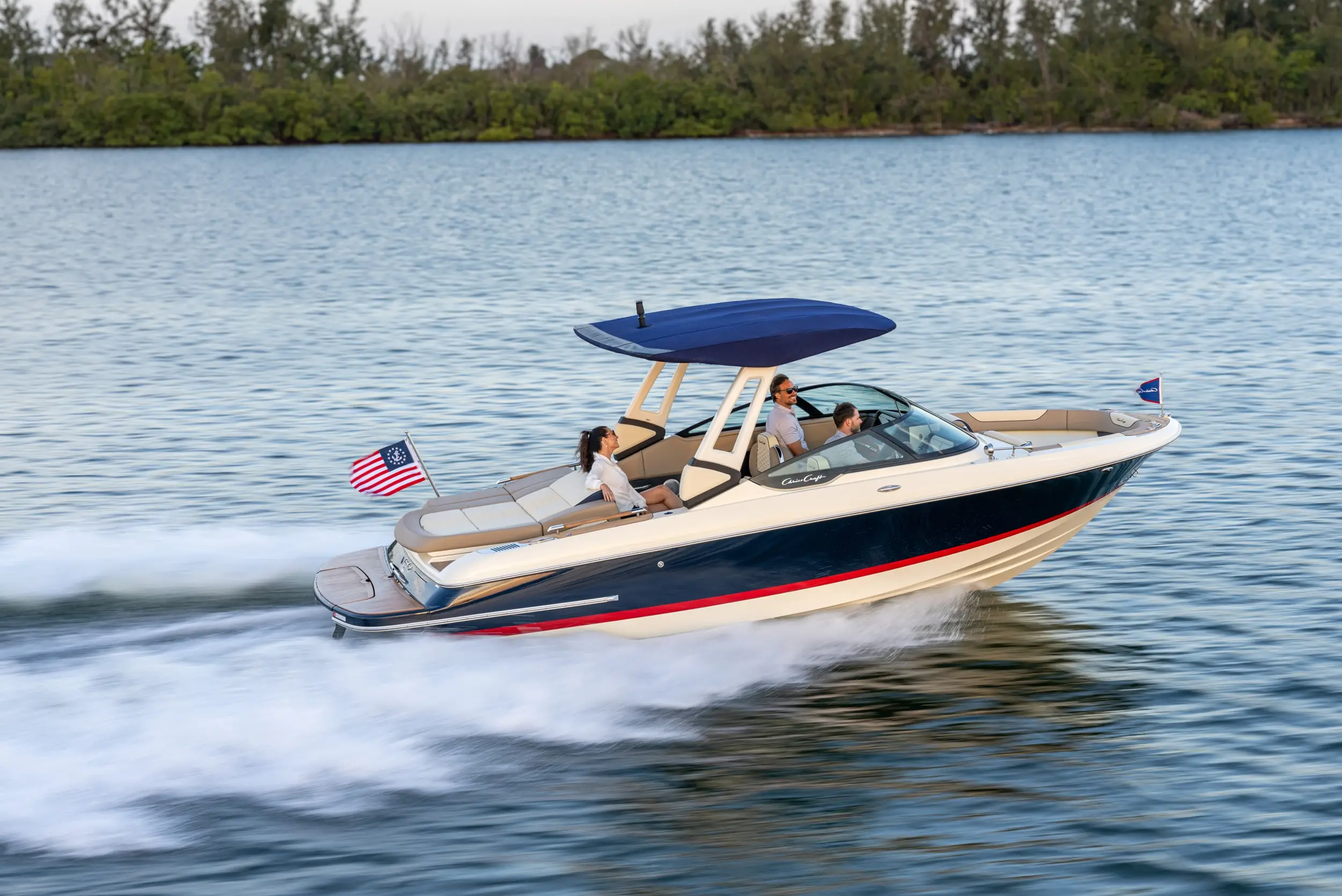 Image of a yacht in the sea
