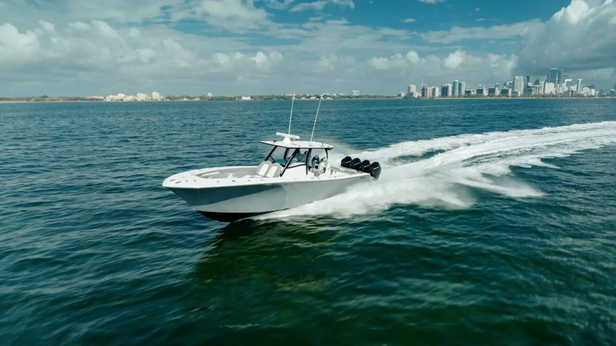 39 Center Console Photo